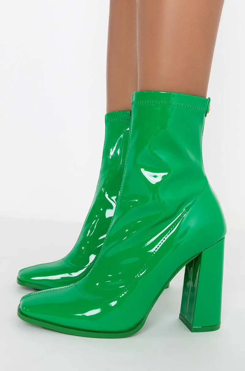 AZALEA WANG DO YOUR WORST CHUNKY HEEL BOOTIE IN GREEN