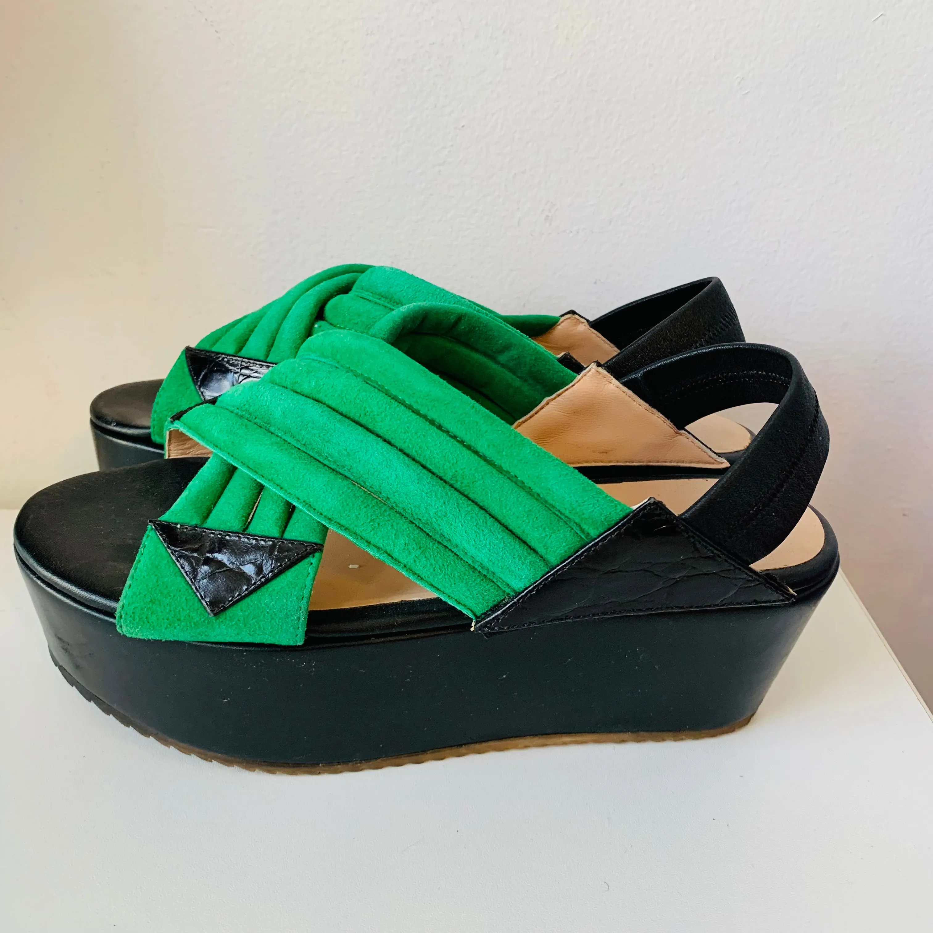 Chrissie Morris Green and Black Strappy Platform Sandals Size 8