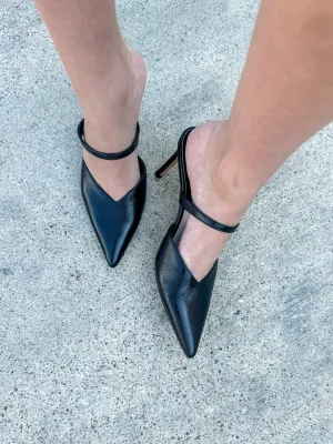 Kanika Heel